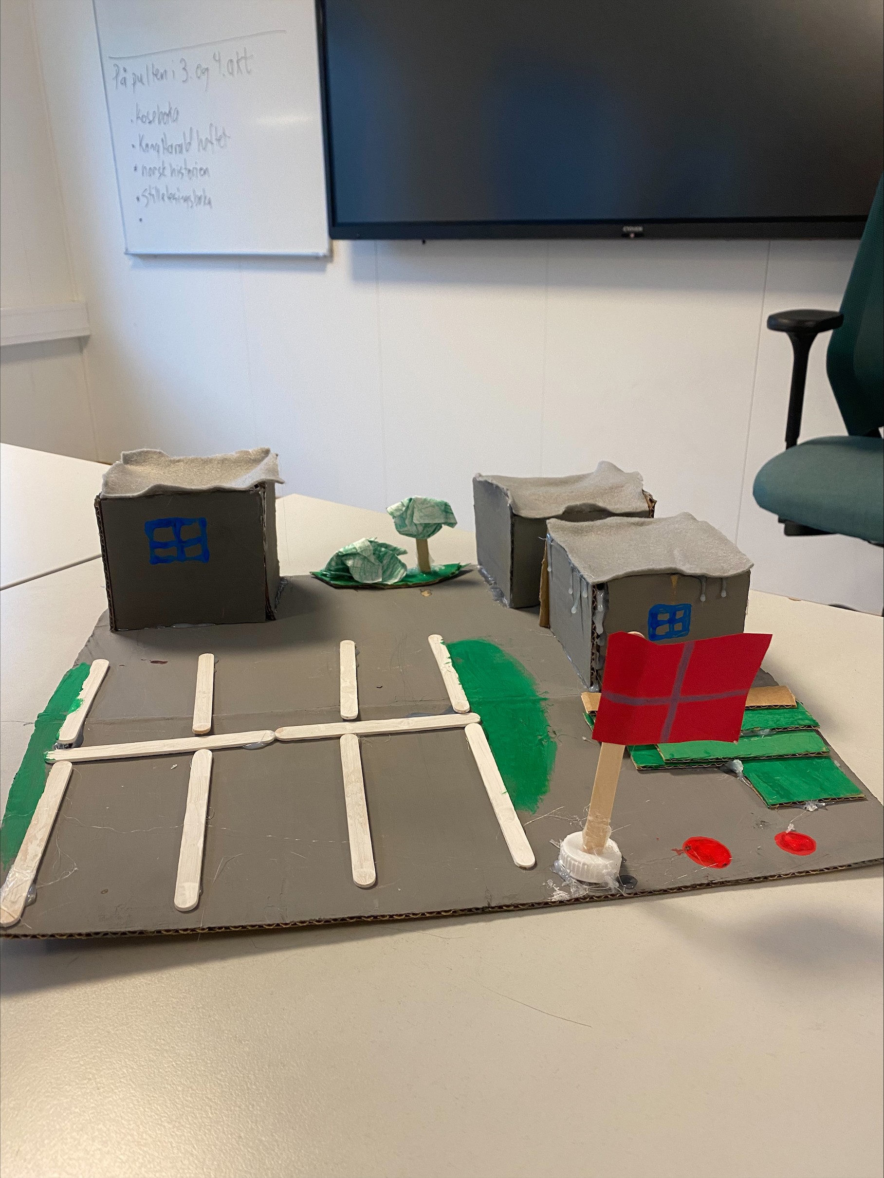 En 3D modell av midlertidige Klemetsrud skole laget i ulike materialer - modell 1